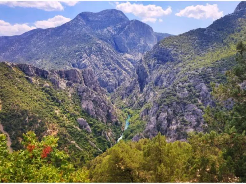 Alanya’dan Altınbeşik Mağarası Turu | Düğmeli Evler ve Torosların Saklı Güzellikleri 5